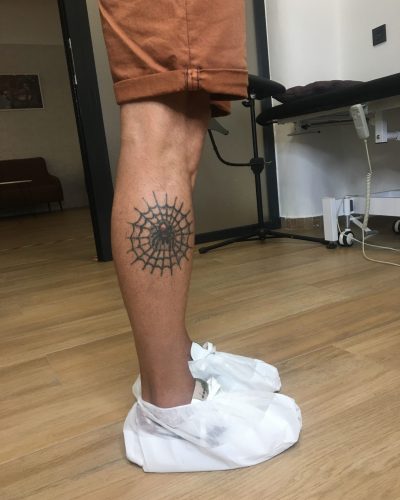 Tatuaje pierna egipcio cover up