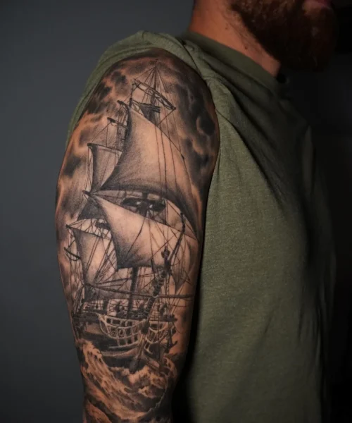 Realismo barco tatuaje Evo