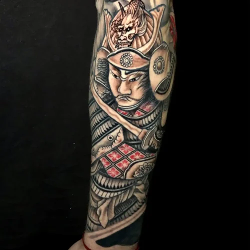 Tatuaje samurai antebrazo