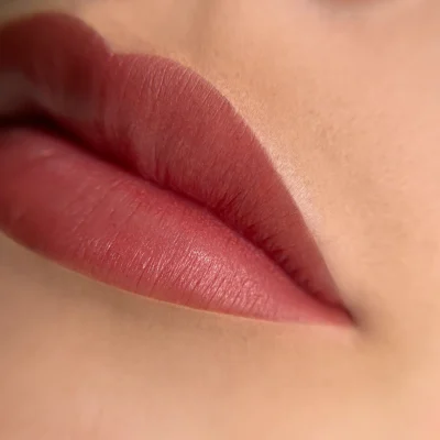Micro pigmentacion en labios
