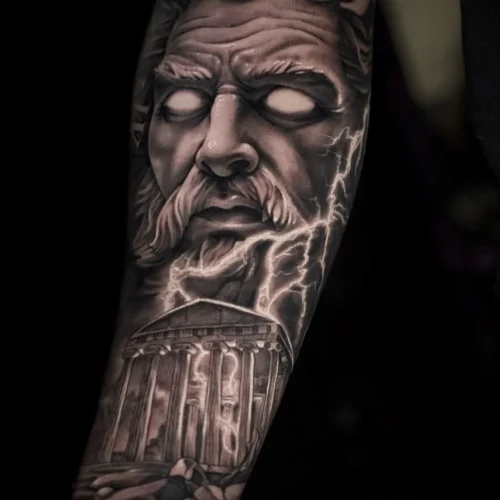 Tatuaje realista de Zeus
