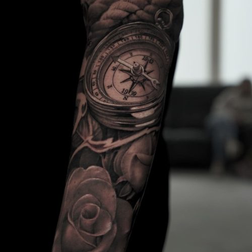 tatuaje en el brazo realismo