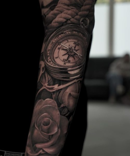 tatuaje en el brazo realismo