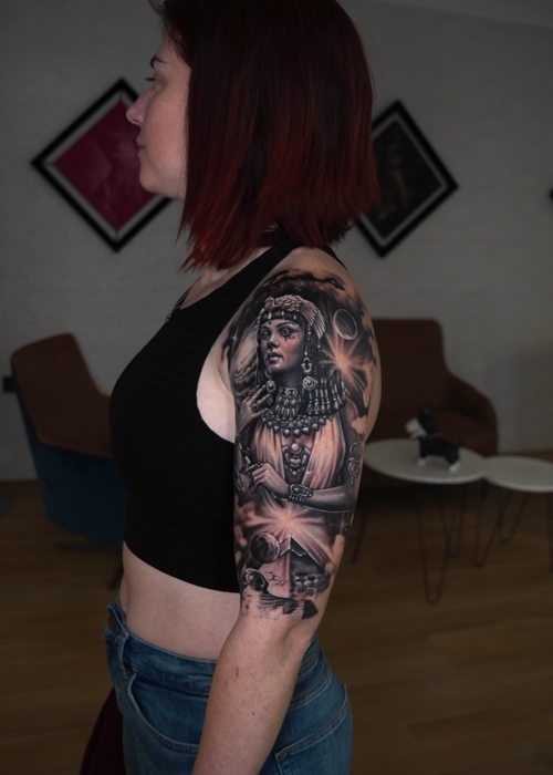 REALISMO CLEOPATRA EVO